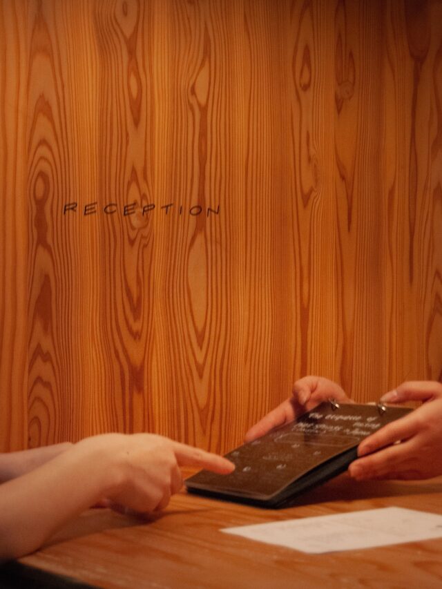 .
—————————  街をまるごと楽しむために、ここではあえて泊まるだけ。  別府ホテル塒ではフロントでの観光案内はもちろん、
ご希望のご宿泊者様を対象に、デジタルコンシェルジュサービスを行っています💁🏻  お客様の旅のテーマや興味に合わせおすすめスポットをカスタマイズし、チェックイン当日までに旅のしおりとしてご案内するサービスです🔖  塒スタッフが集めたリアルでツウな情報で、この街の素顔に触れる旅をお手伝いします🕊️  —————————  #大分ホテル #別府ホテル #別府ホテル塒 #beppuhotelnegura #oita #beppu  #오이타여행 #벳푸호텔 #벳푸여행 #女子旅 #ねぐらいふ #negulife #別府ホテル塒 #벳푸호텔네구라